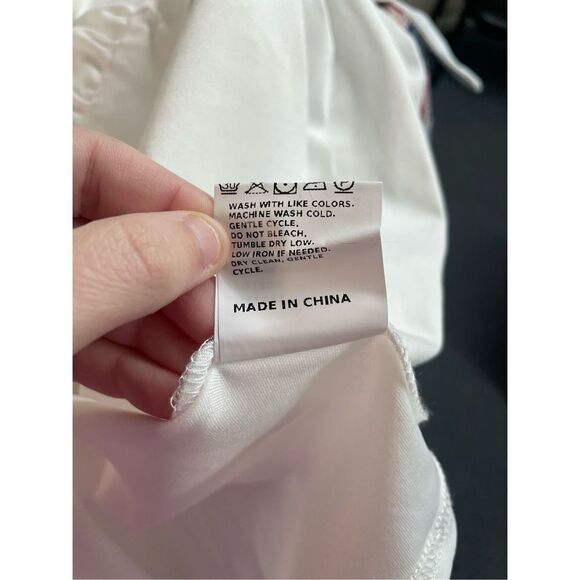 Chicme White V Neck Button Up White Slim Blouse - Picture 6 of 6